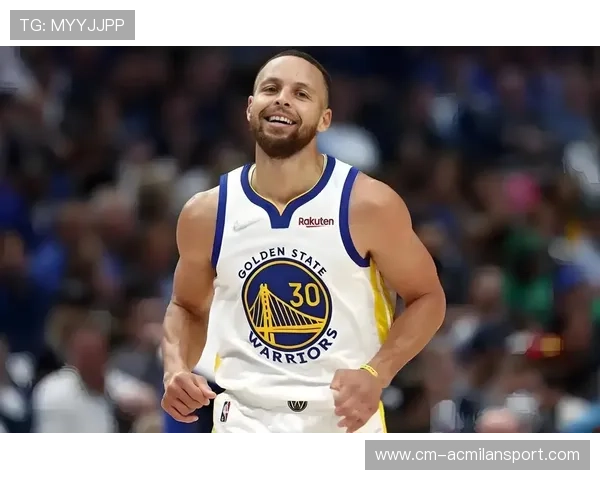 勇士队核心库里再度爆发，三分雨点不停，勇士队为库里布置的战术