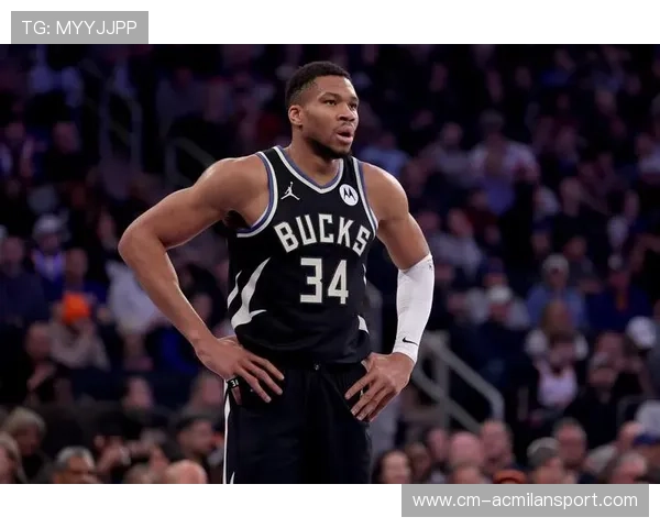 字母哥私下教小孩投篮，耐心十足被赞祖传好脾气