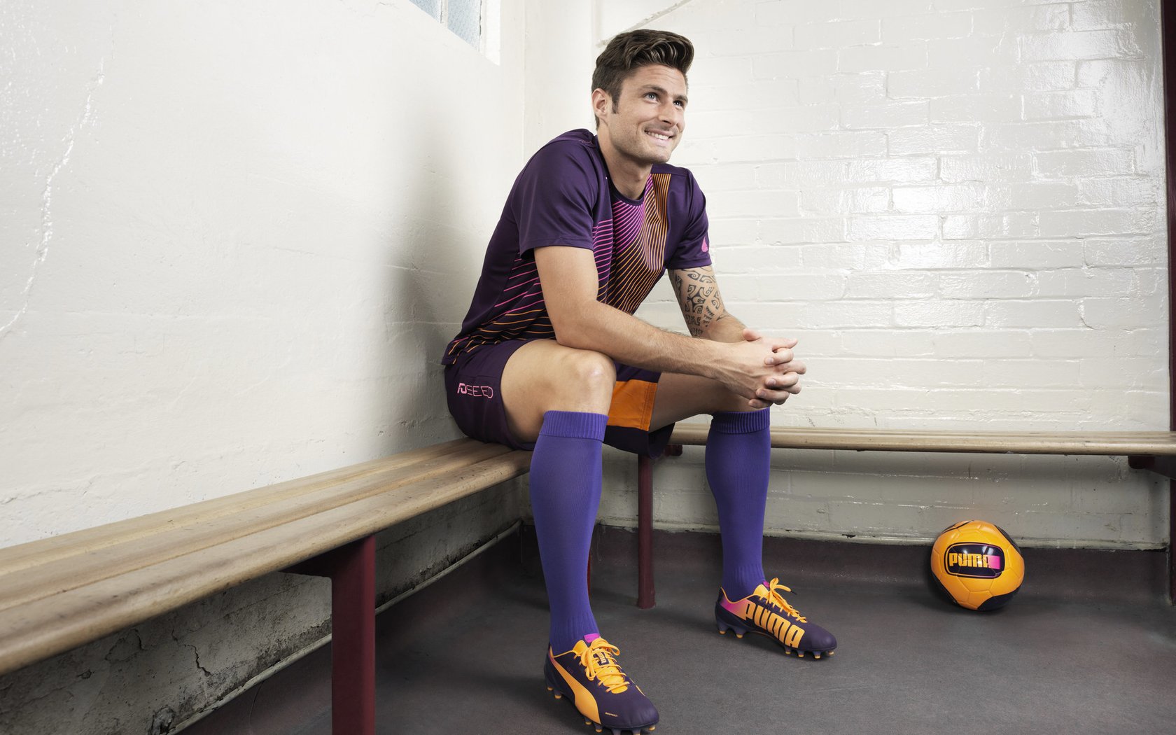 克洛普不断创新战术，利物浦向更高目标发起冲击